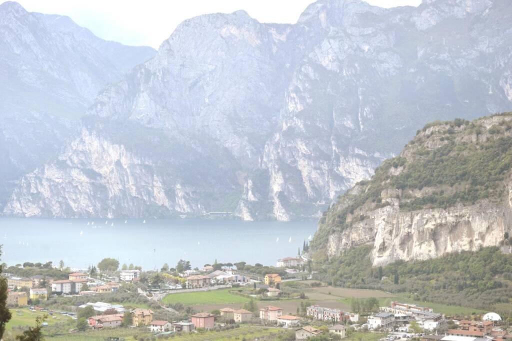 Appartamento Sunrise - Centro Storico N2 Riva del Garda Exteriér fotografie